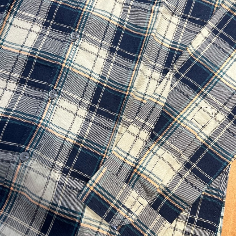 Numero UNO shirts - Picture 5 of 5